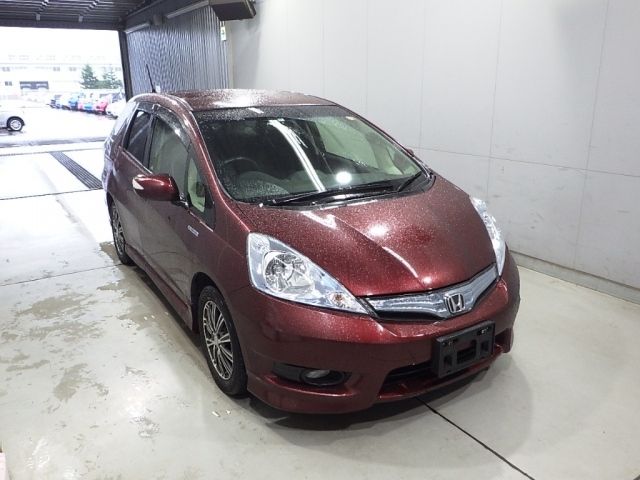 30156 Honda Fit shuttle GP2 2012 г. (Honda Hokkaido)